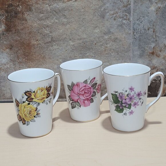 Royal Windsor Fine Bone China Floral Mugs Gold Trim Set of 3 - Picture 8 of 10